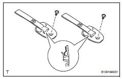 Toyota RAV4. Remove rear seatback lock control bezel