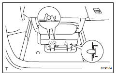 Toyota RAV4. Install no. 2 Seat hinge cover lh