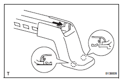 Toyota RAV4. Remove front seat assembly