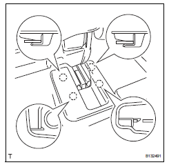 Toyota RAV4. Install rear no. 4 Seat leg side cover (w/o rear no. 2 Seat)