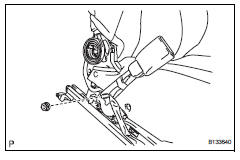 Toyota RAV4. Remove front seat inner belt assembly (for manual seat)