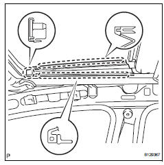 Toyota RAV4. Install sliding roof side garnish lh