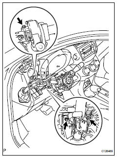 Toyota RAV4. Remove steering column assembly
