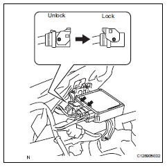 Toyota RAV4. Connect power steering ecu