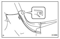 Toyota RAV4. Remove front fender to cowl side seal rh