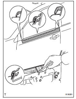 Toyota RAV4. Disconnect cable from negative battery terminal