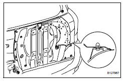 Toyota RAV4. Install upper back door outside garnish sub-assembly rh