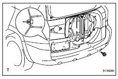 Toyota RAV4. Install lower back door outside garnish sub-assembly lh
