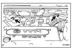 Toyota RAV4. Disconnect union to connector tube hose