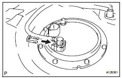 Toyota RAV4. Install fuel tank main tube sub-assembly