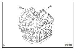 Toyota RAV4. Remove no. 1 Transaxle case plug