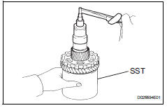 Toyota RAV4. Inspect underdrive planetary gear preload