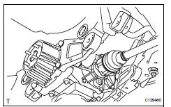 Toyota RAV4. Disconnect differential carrier assembly