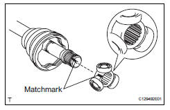 Toyota RAV4. Remove rear drive shaft inboard joint assembly lh