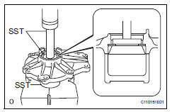 Toyota RAV4. Remove differential case bearing