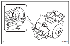 Toyota RAV4. Inspect steering lock operation