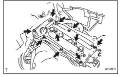 Toyota RAV4. Remove cylinder head cover sub-assembly